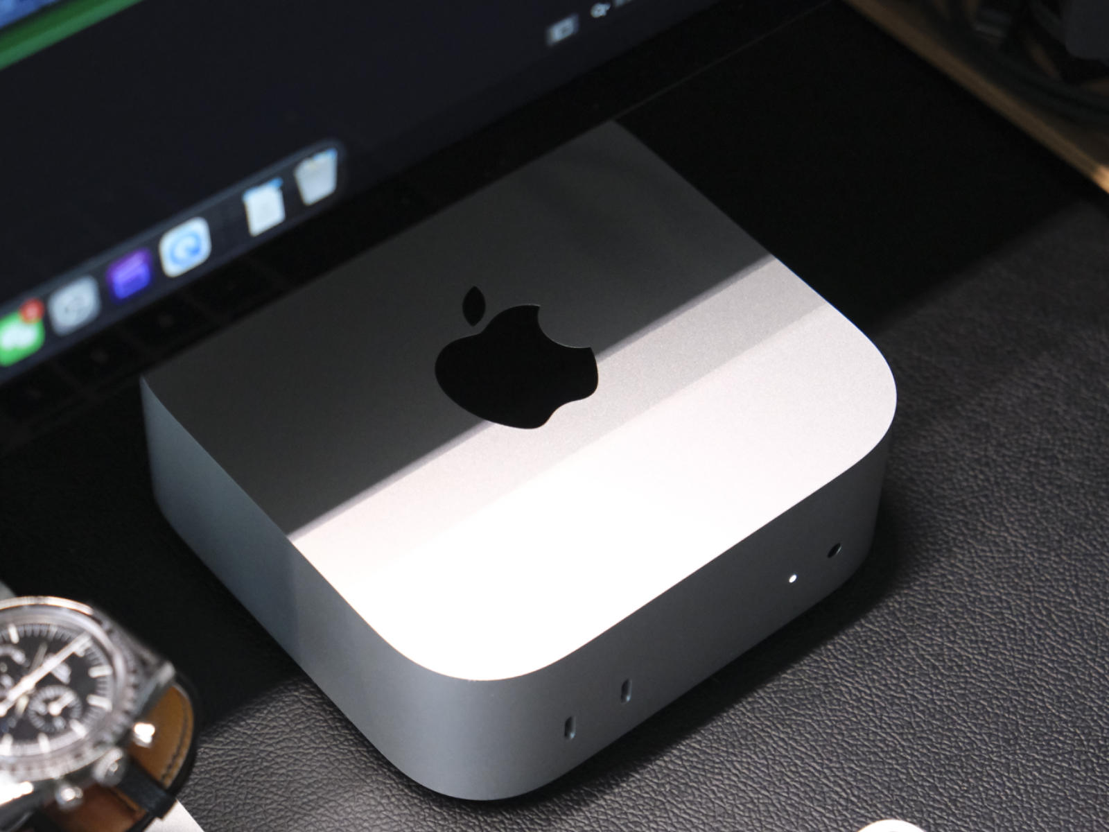Mac mini M5 Pro 真实体验：M6 首上 2 纳米，AI 推理速度翻倍，企业端侧部署香不香？